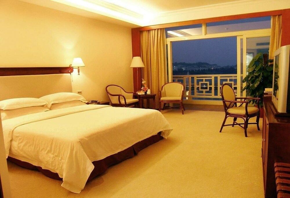 Dolton Resort