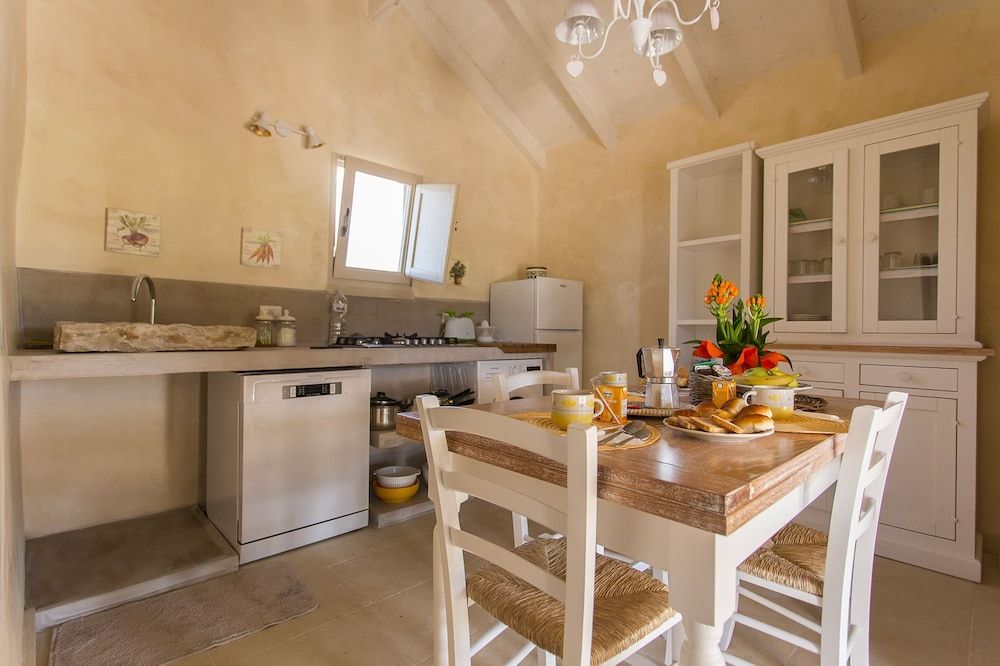 Salento Countryside Sit Case