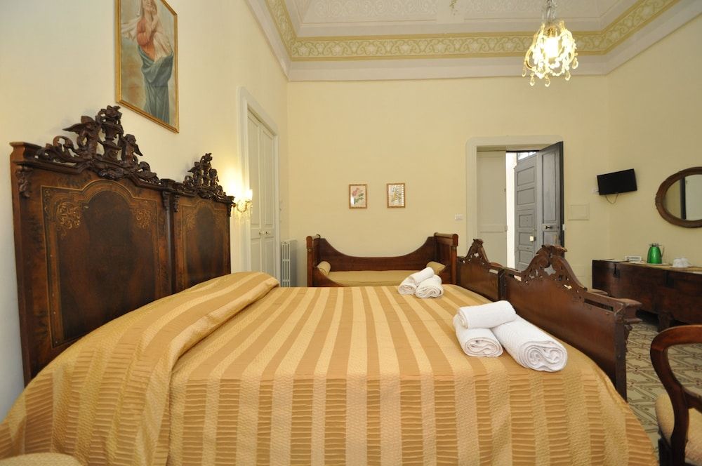 Palazzo De Donatis B&b