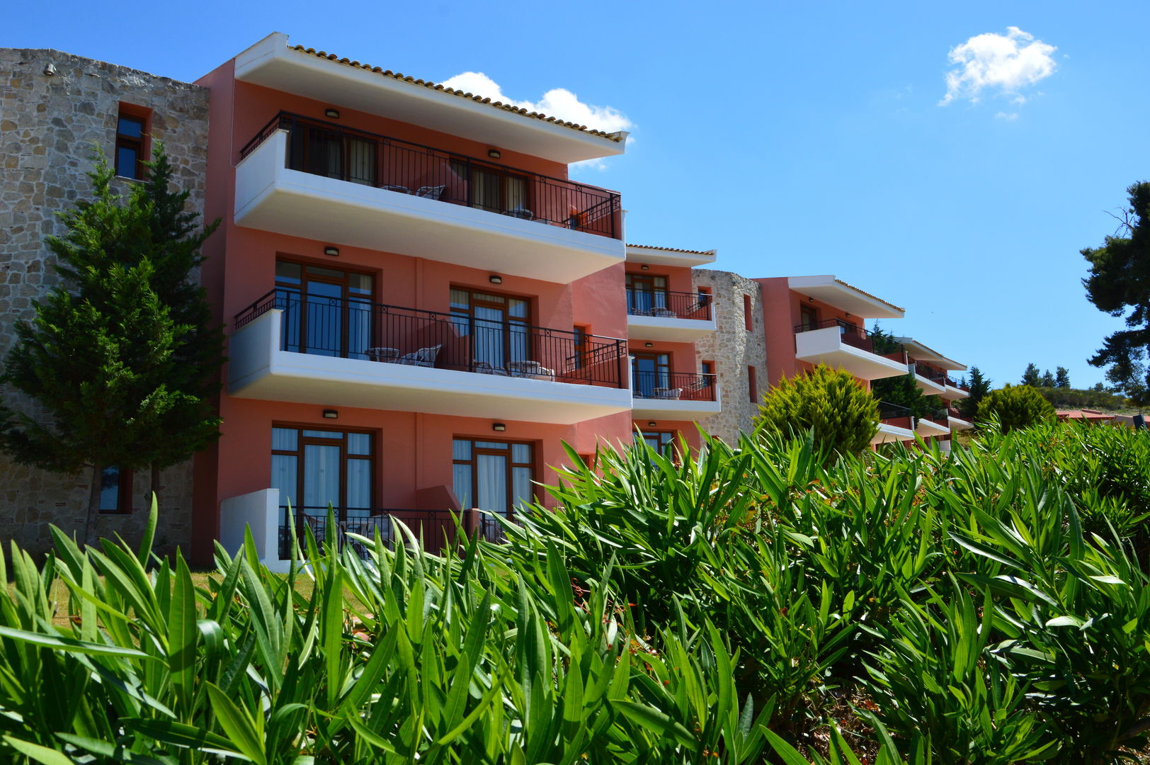Alia Palace Luxury Resort Hotel & Villas
