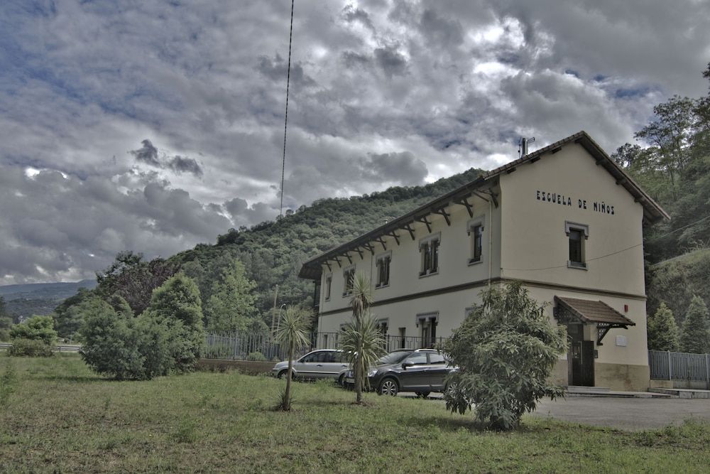 Albergue Juvenil de Bustiello