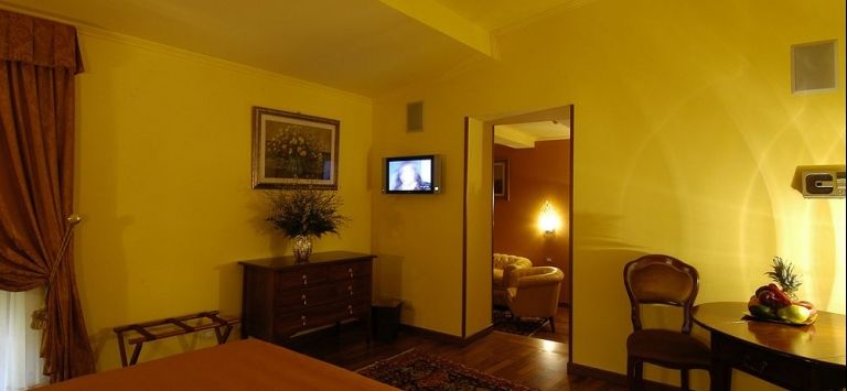 The Tuscanian Hotel