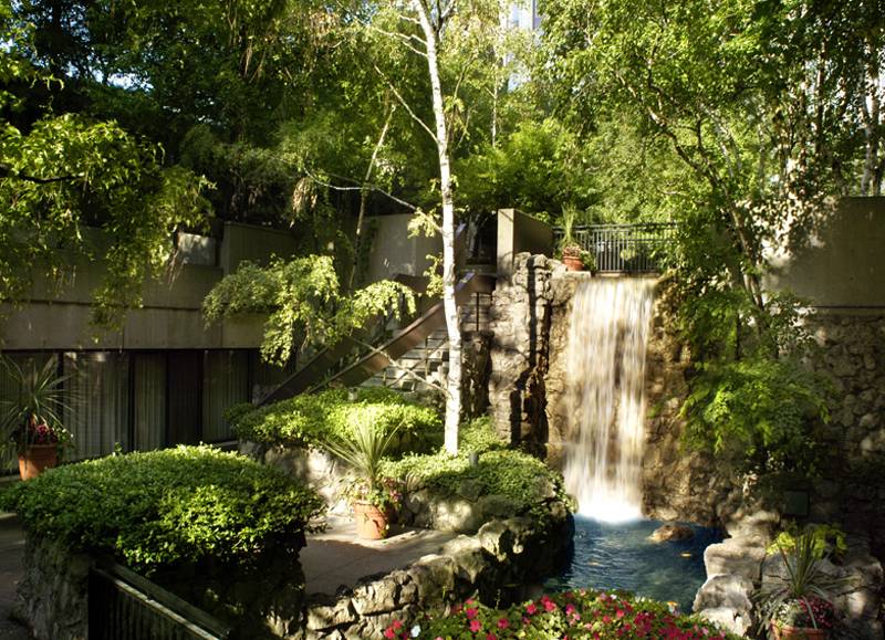 Sheraton Centre Toronto Hotel