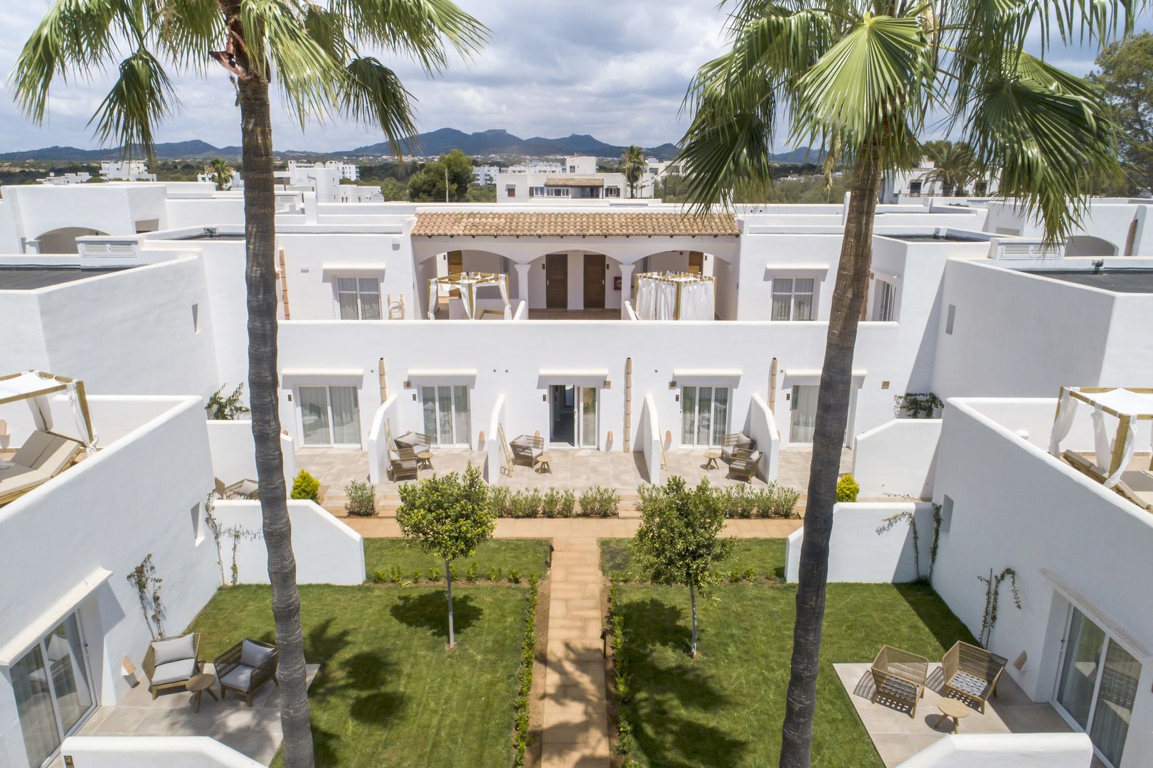 Eques Petit Resort