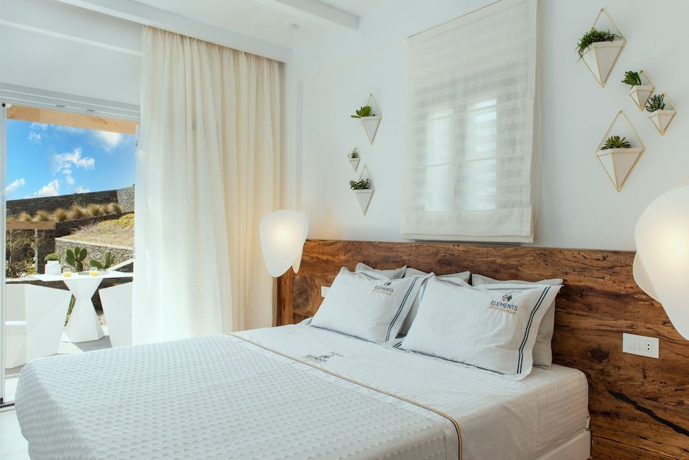 Elements Sifnos Boutique