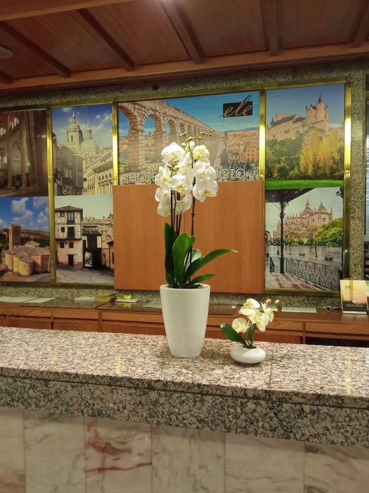 Hotel Acueducto