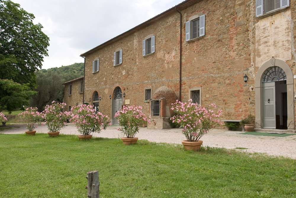 Antico Casale di Montegualandro & Spa