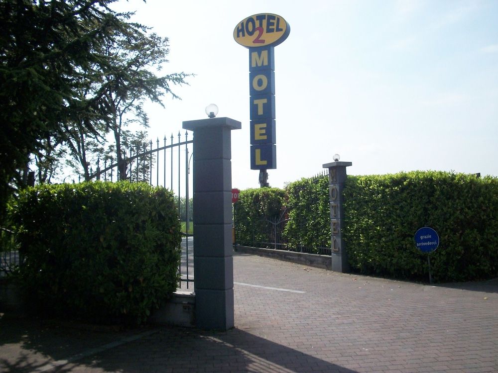 Hotel Motel 2