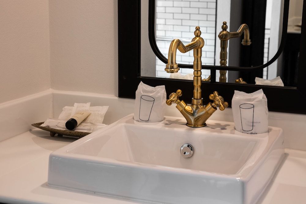 Mora Boutique Hotel