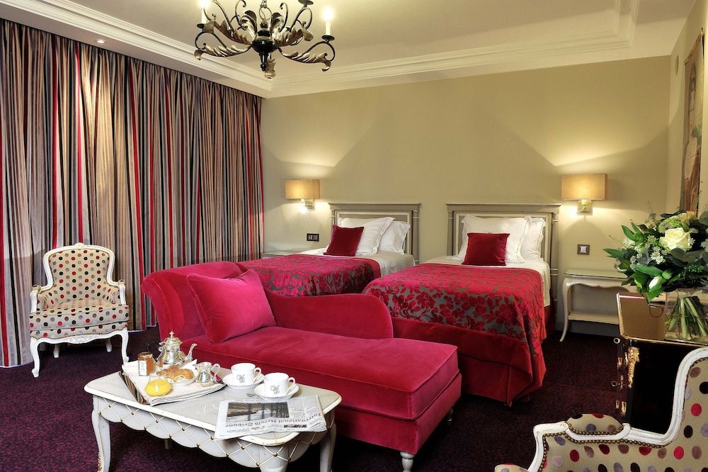 Villa Lara Hotel