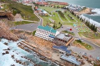 The Point Hotel & Spa