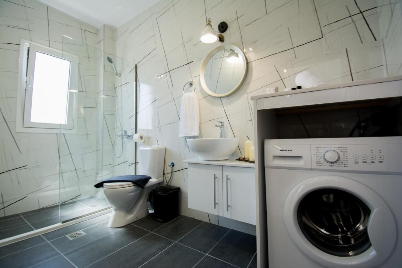 Semes Luxury Apts By Estia