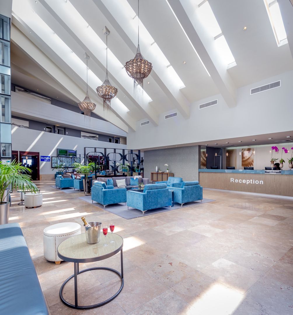Lagoon Beach Hotel