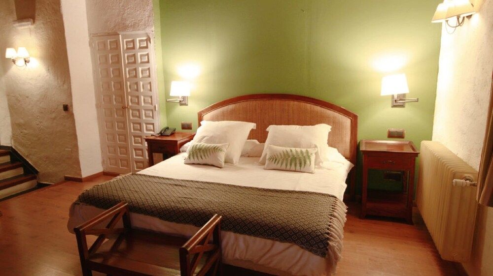 Casona De Navalmedio