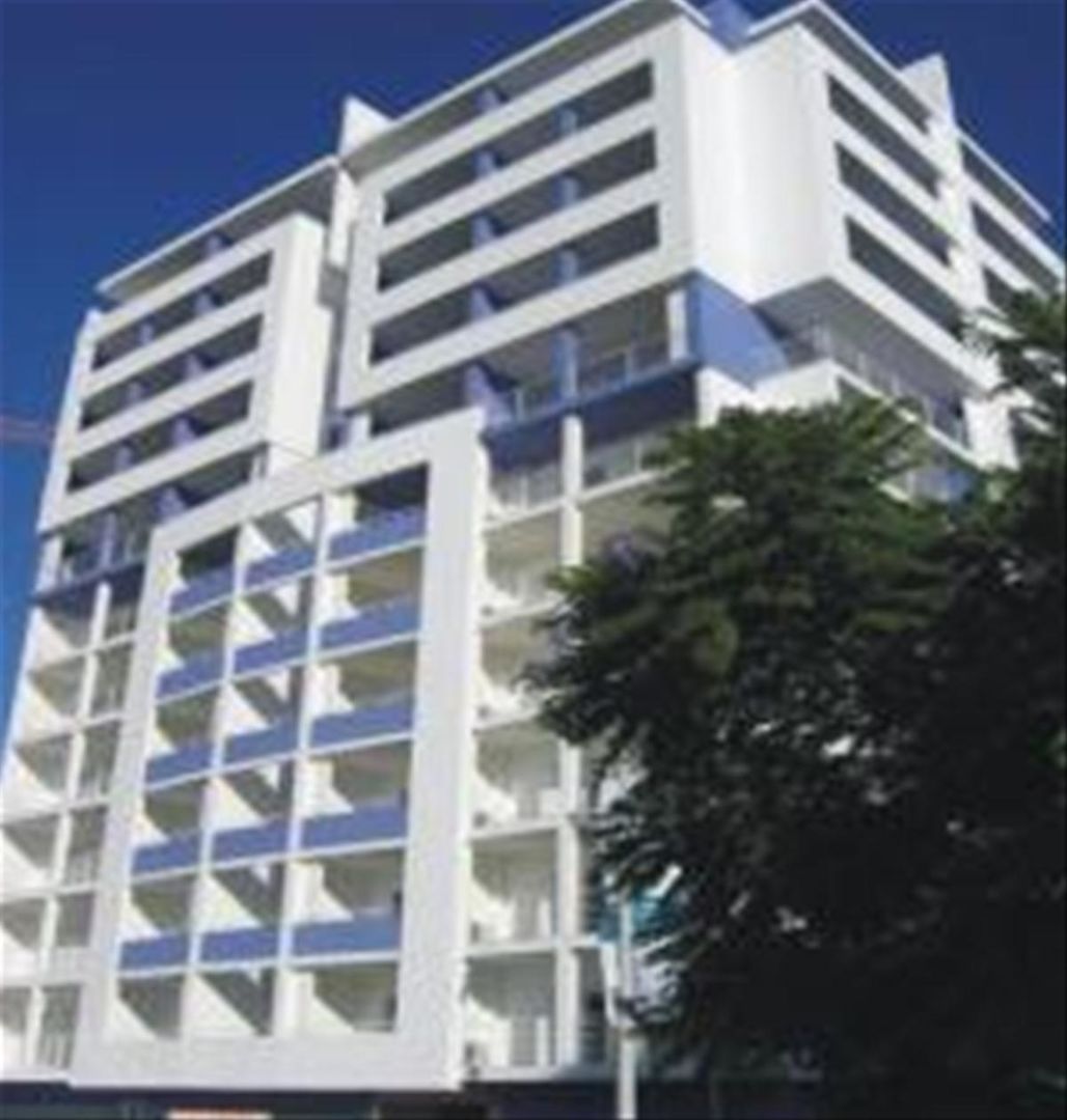 Riviera Flat