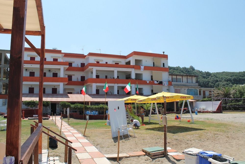South Paradise Hotel