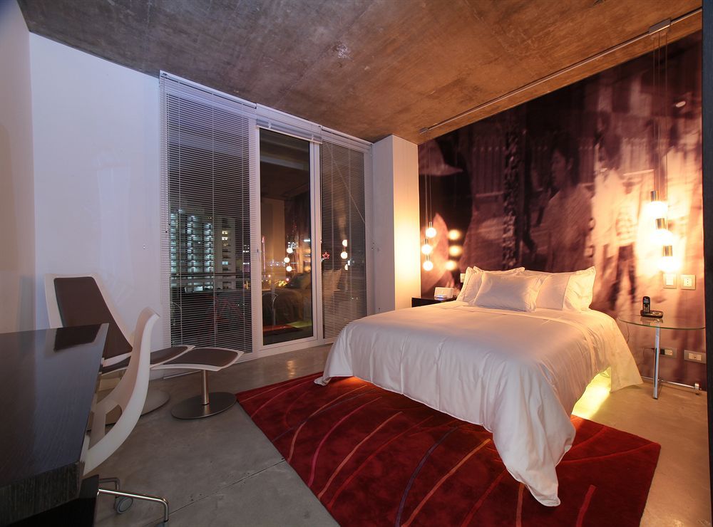Now Hotel