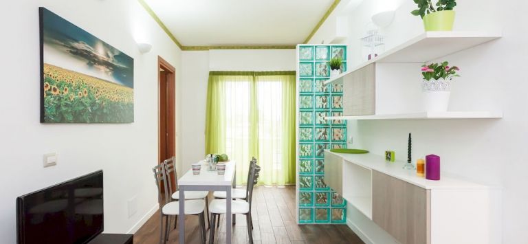 Almes Apartments