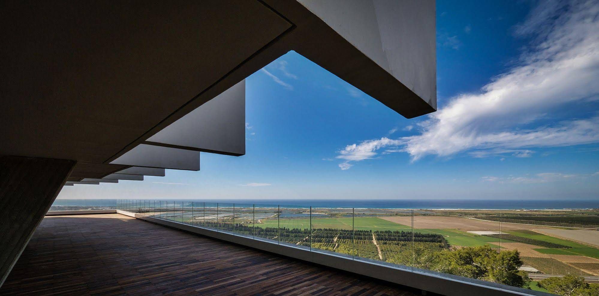 Elma Arts Complex Luxury Hotel