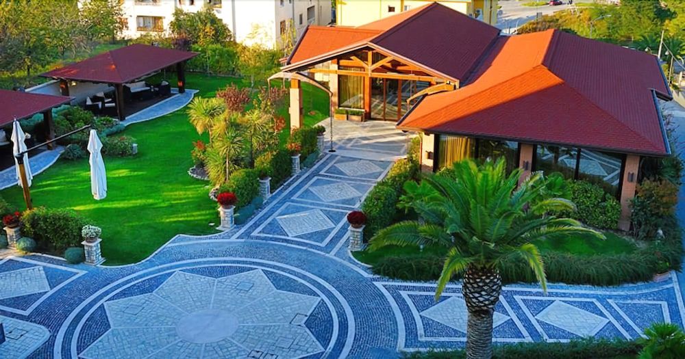 Lemi Hotel Restaurant & Spa