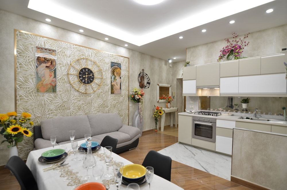 Caserta Deluxe Bis