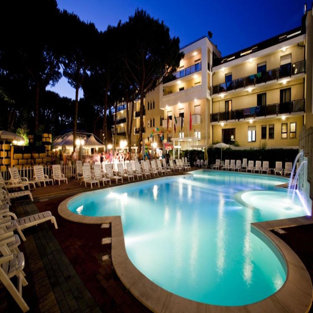 Executive Evolution Hotel
