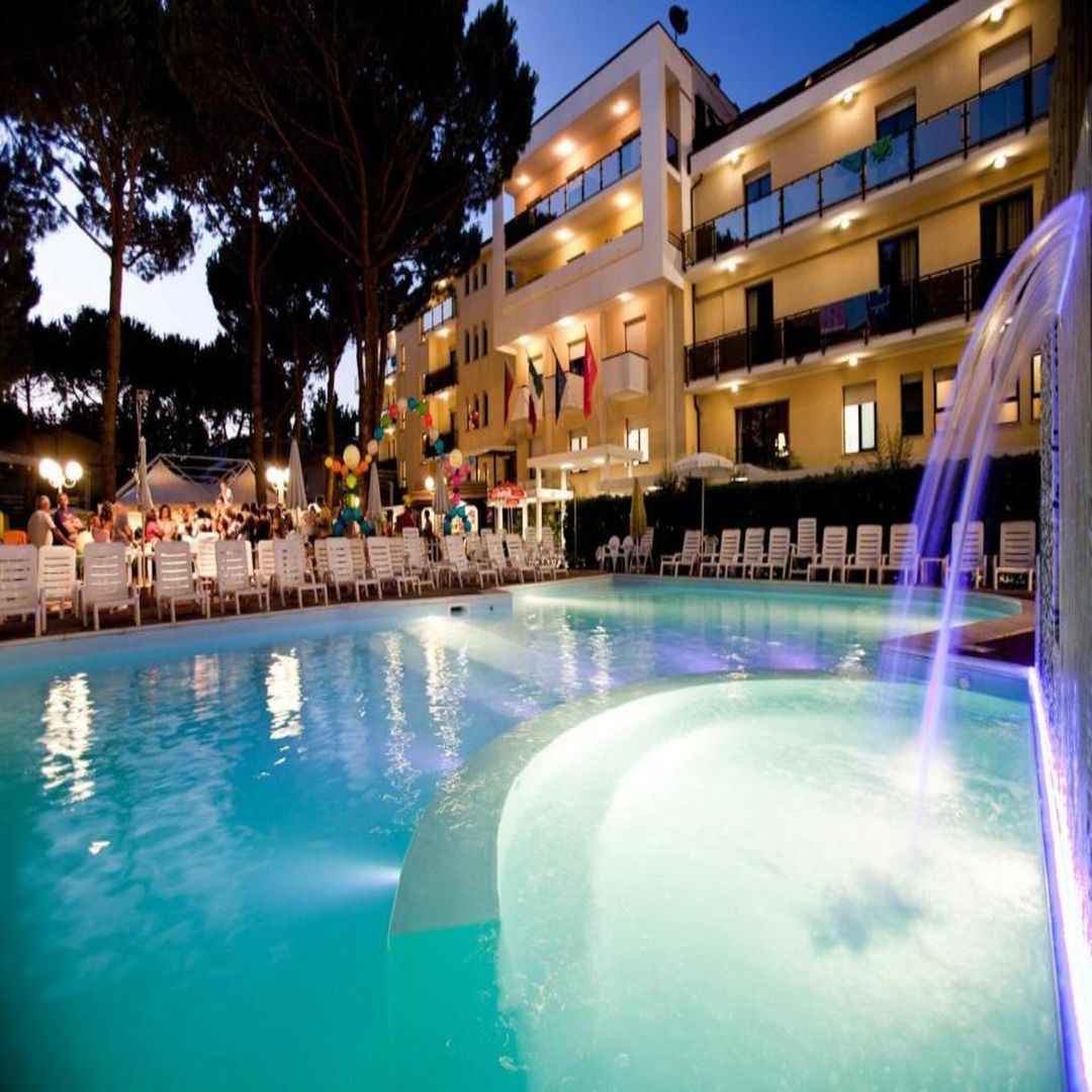 Executive Evolution Hotel