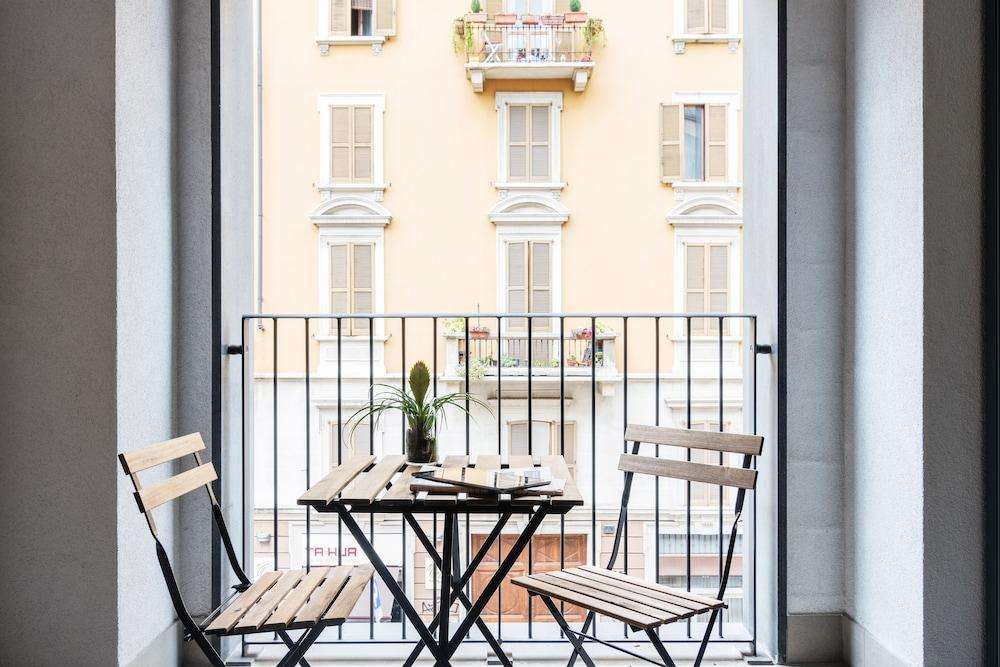 Home at Hotel - Fara