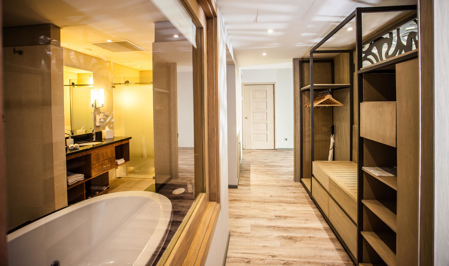 Hennessy Park Hotel