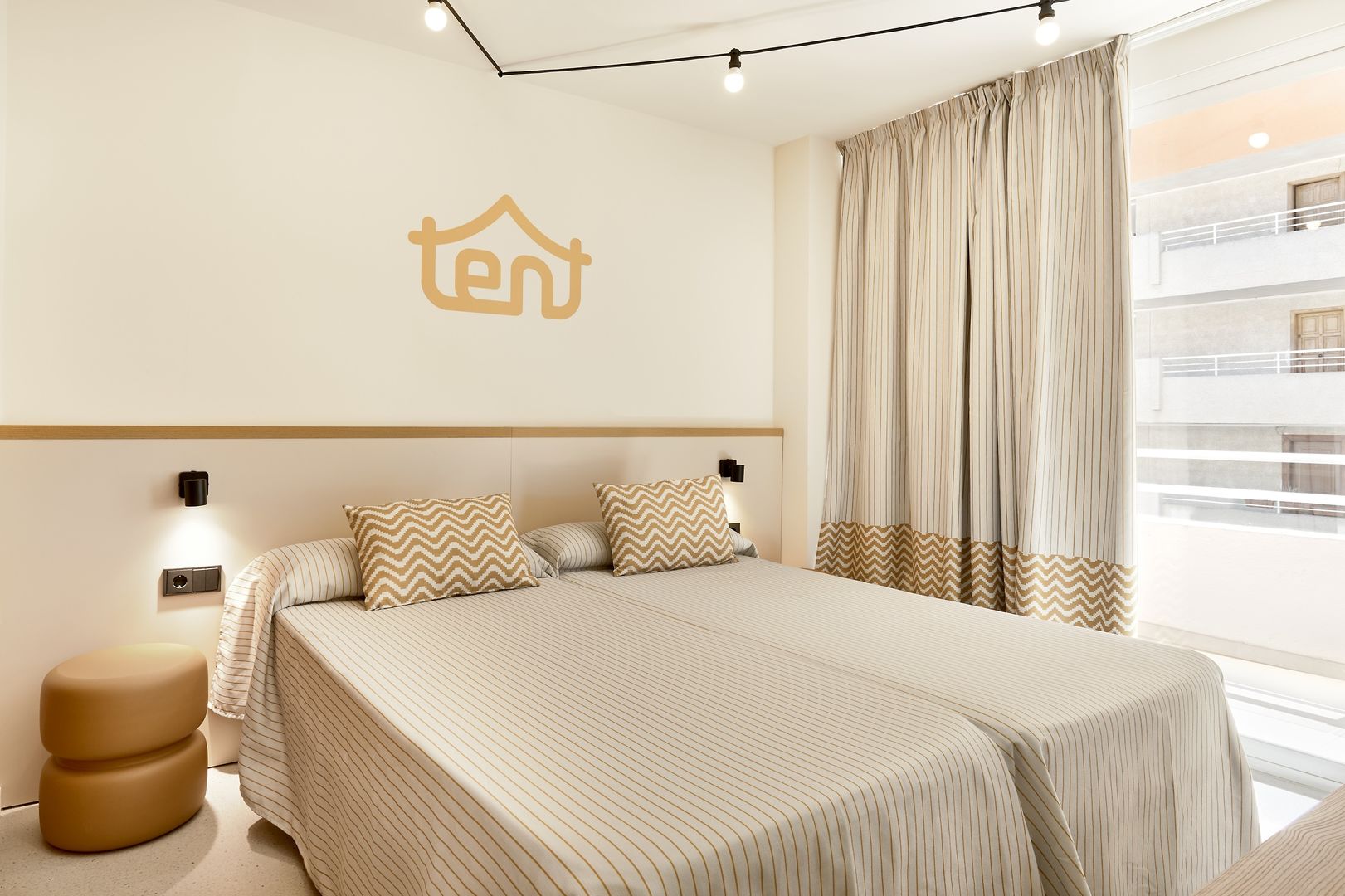 tent Calvia Beach