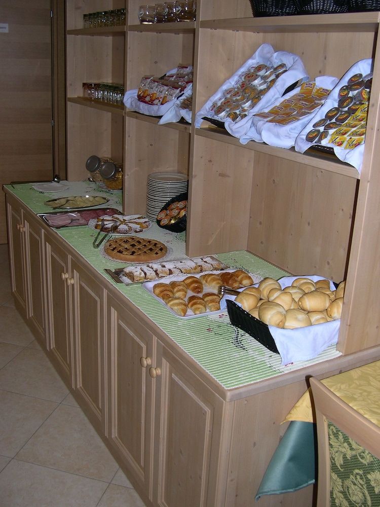 Garni Maria