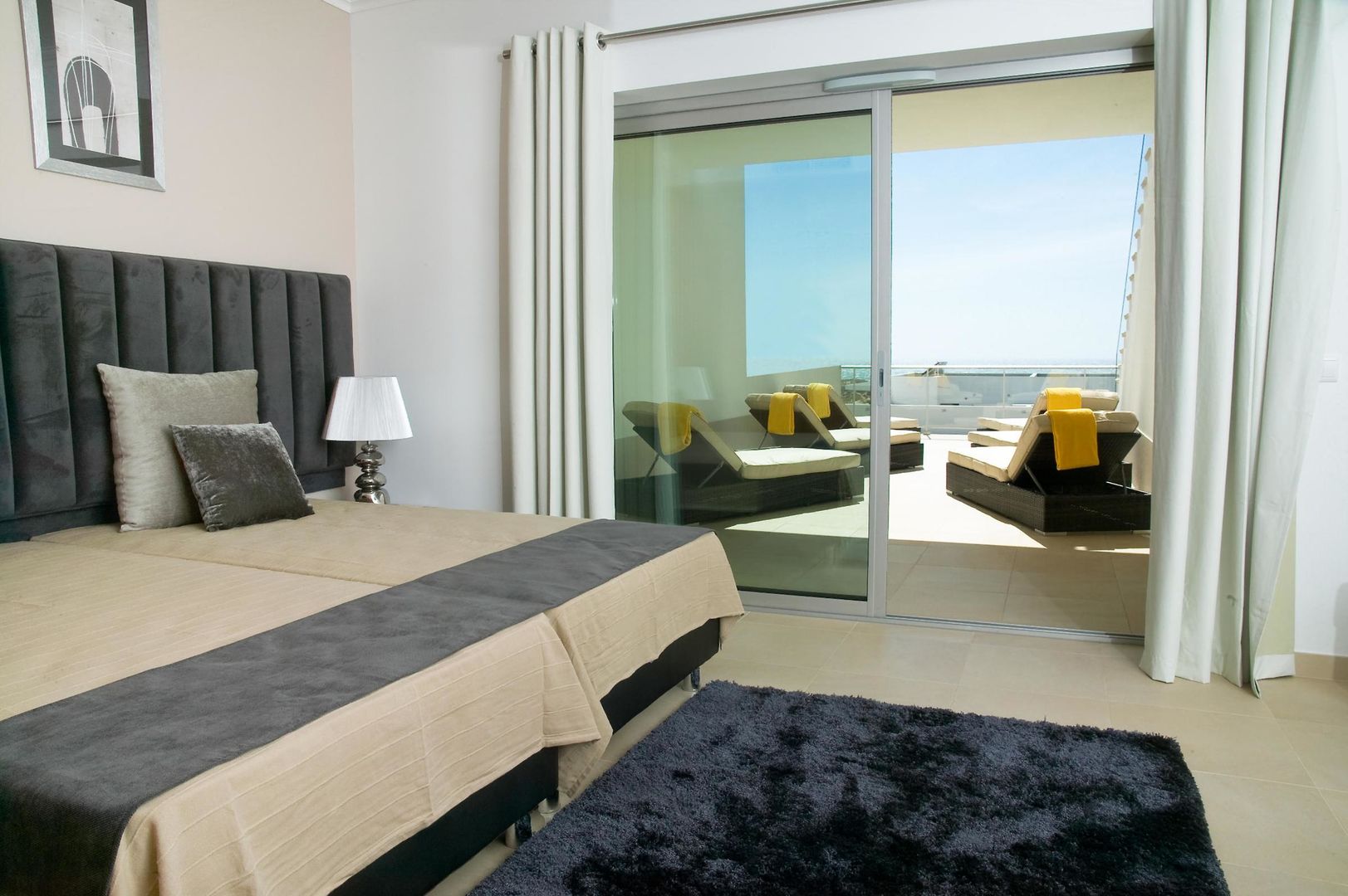 The Beachfront Praia d'el Rey