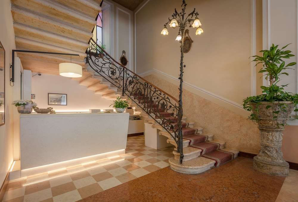 Excelsior Splendide