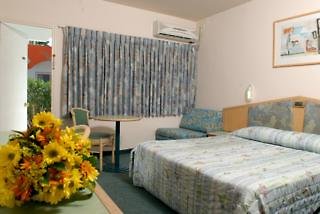 Americana Hotel