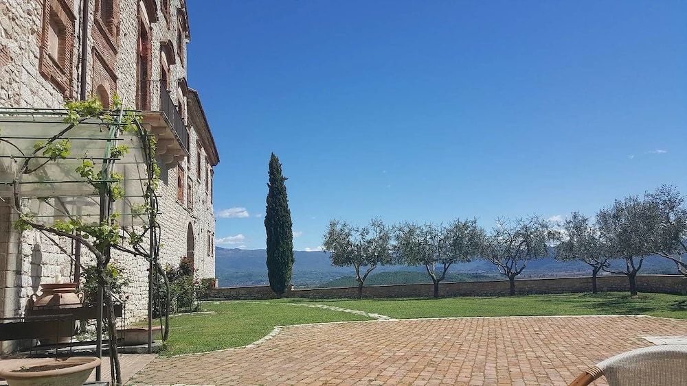 Abbazia di San Pastore