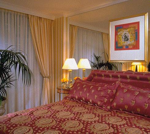 Executive Hotel Le Soleil