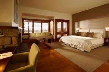 Spicers Peak Lodge
