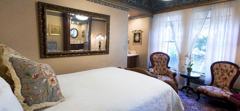 Simpson House Inn