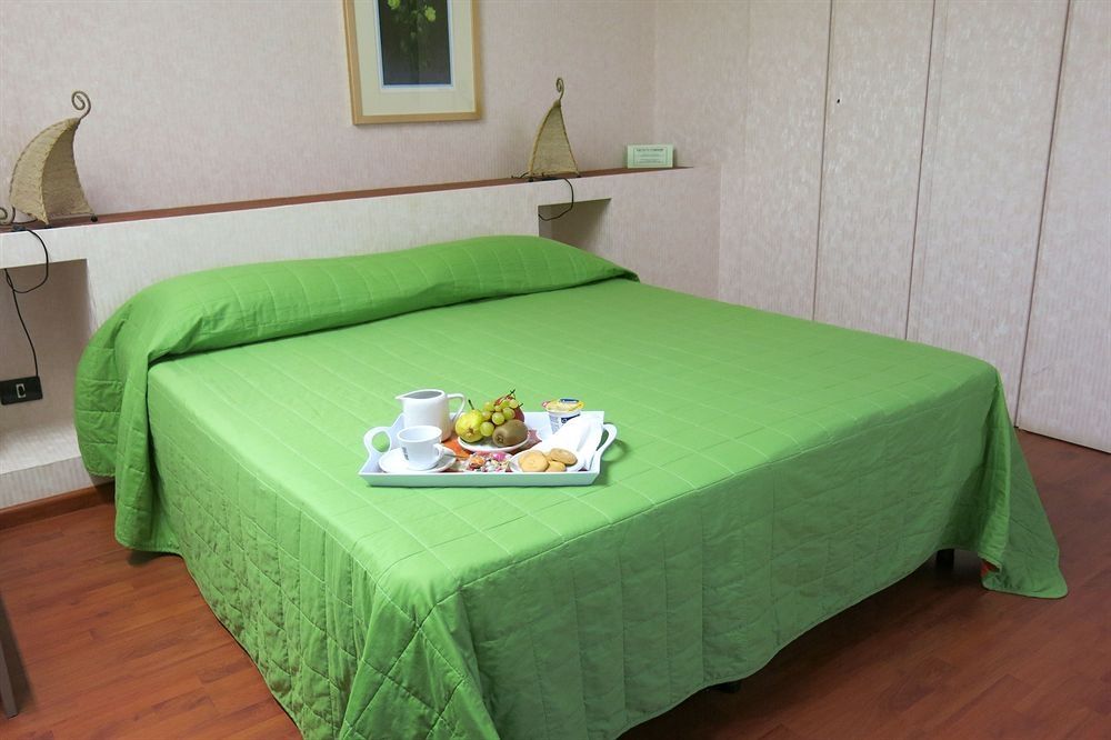 Mare Nostrum Petit Hotel