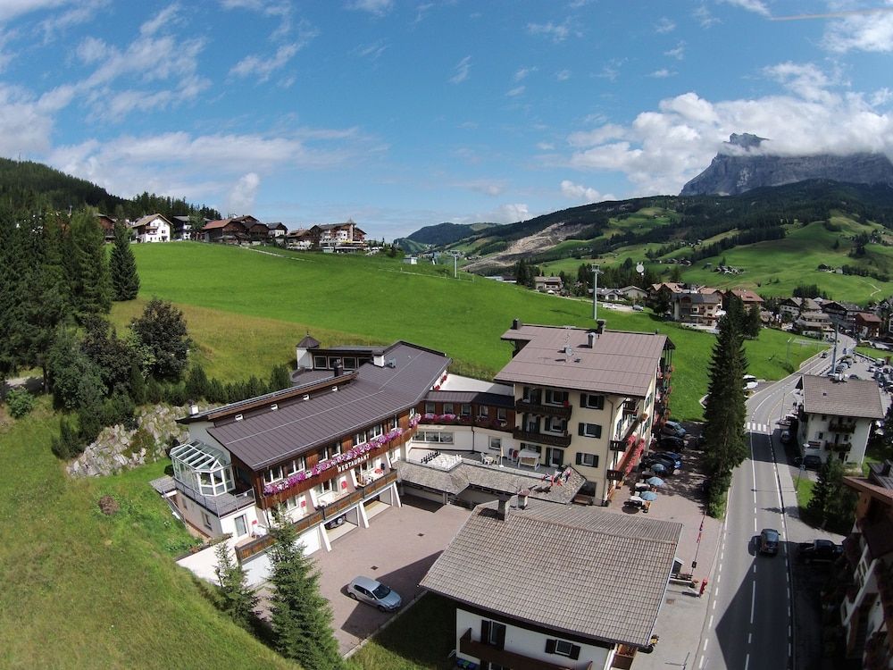 Dolomites Wellness Hotel Savoy