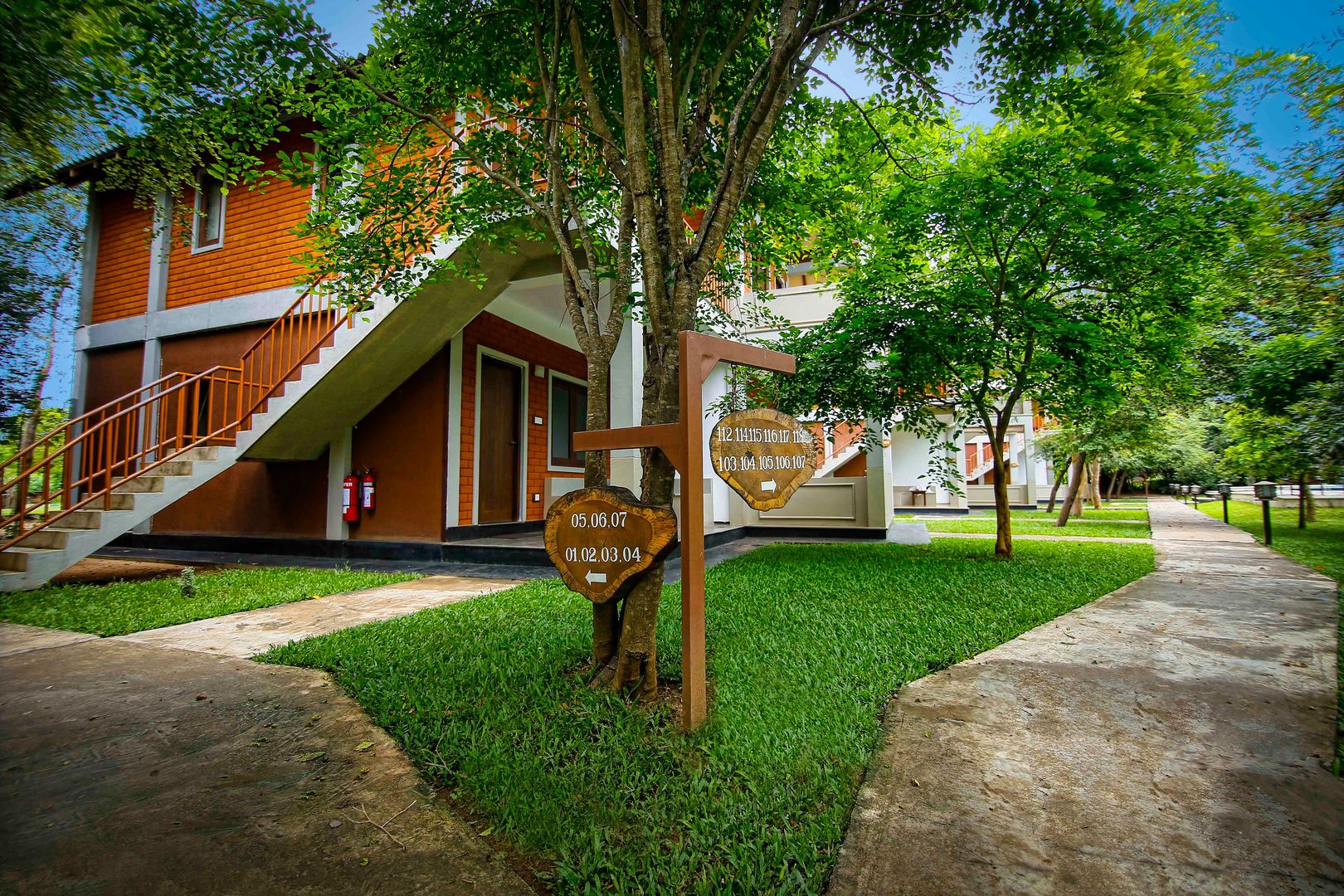 Elephas Resort & Spa