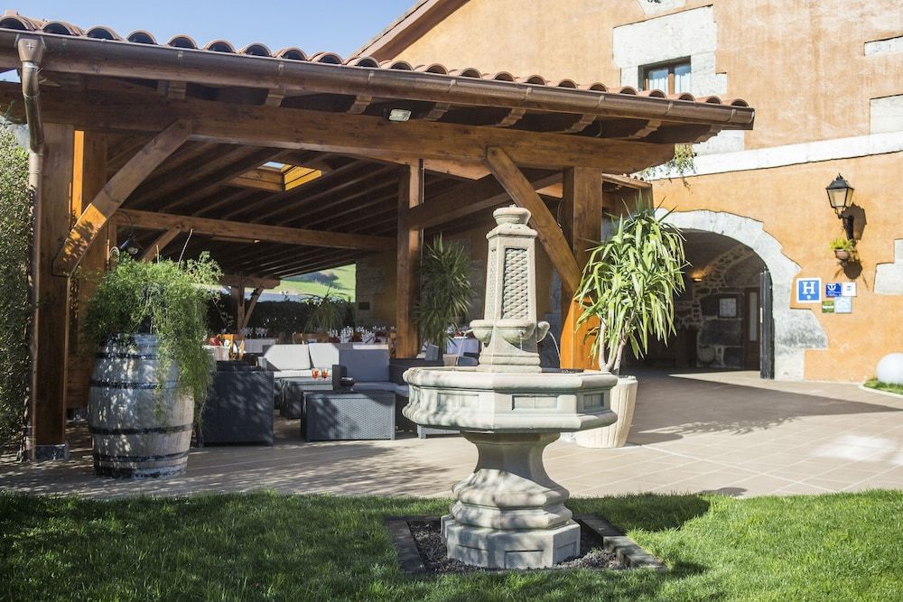 Larrañaga Hotel