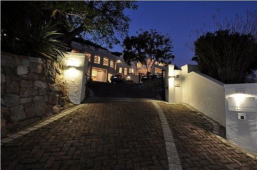 Villa Afrikana Guest Suites