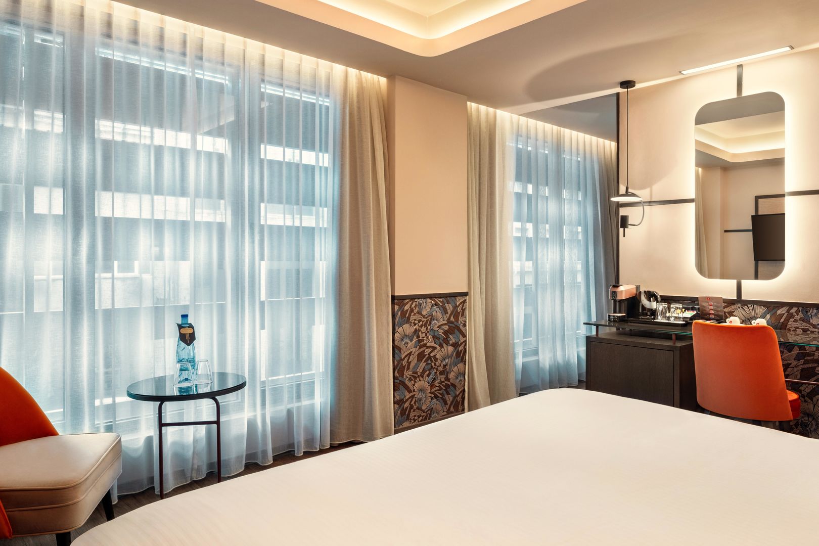 Zeus Essence Athens Central