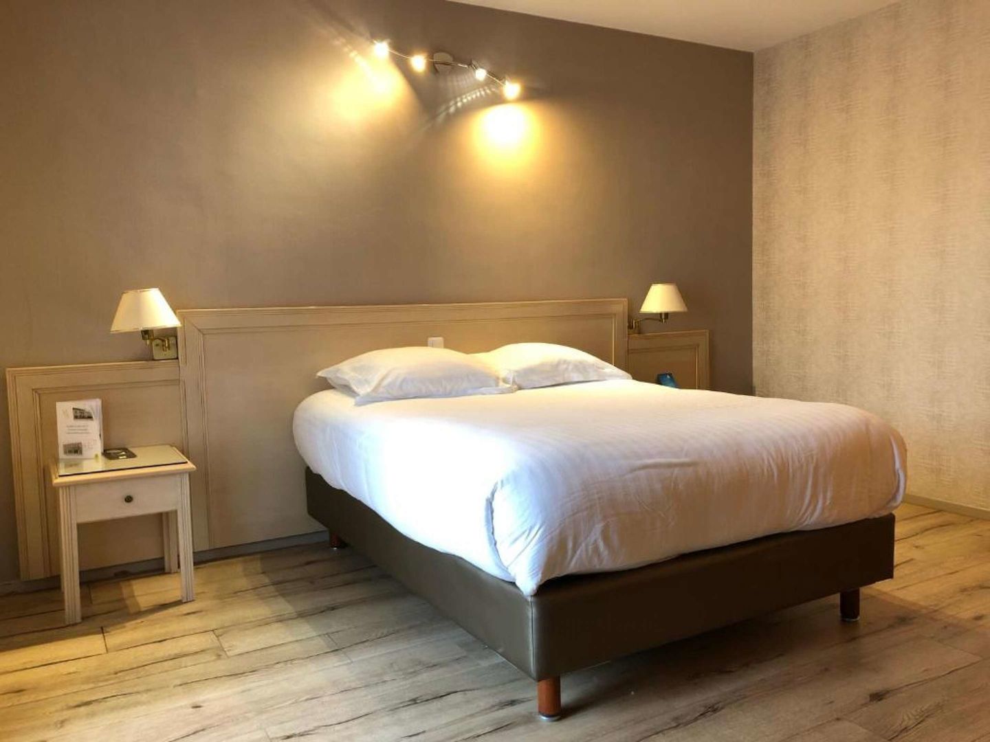 Hostellerie du Mont-Aimé