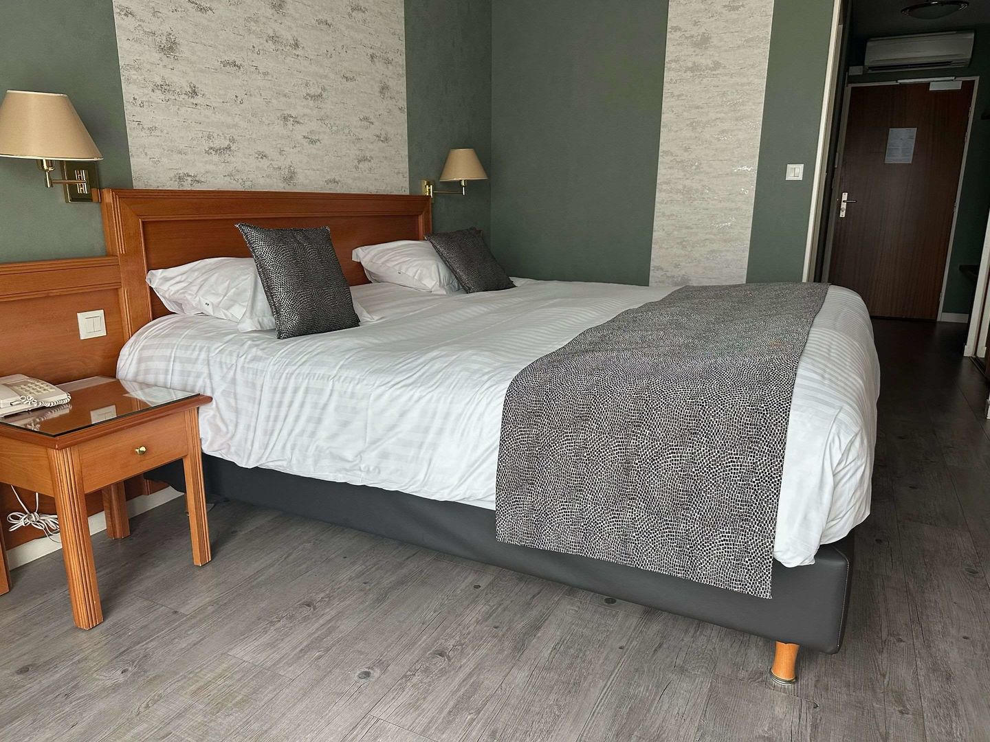 Hostellerie du Mont-Aimé