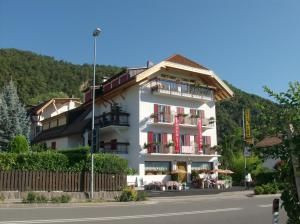 Pension Flora Albergo