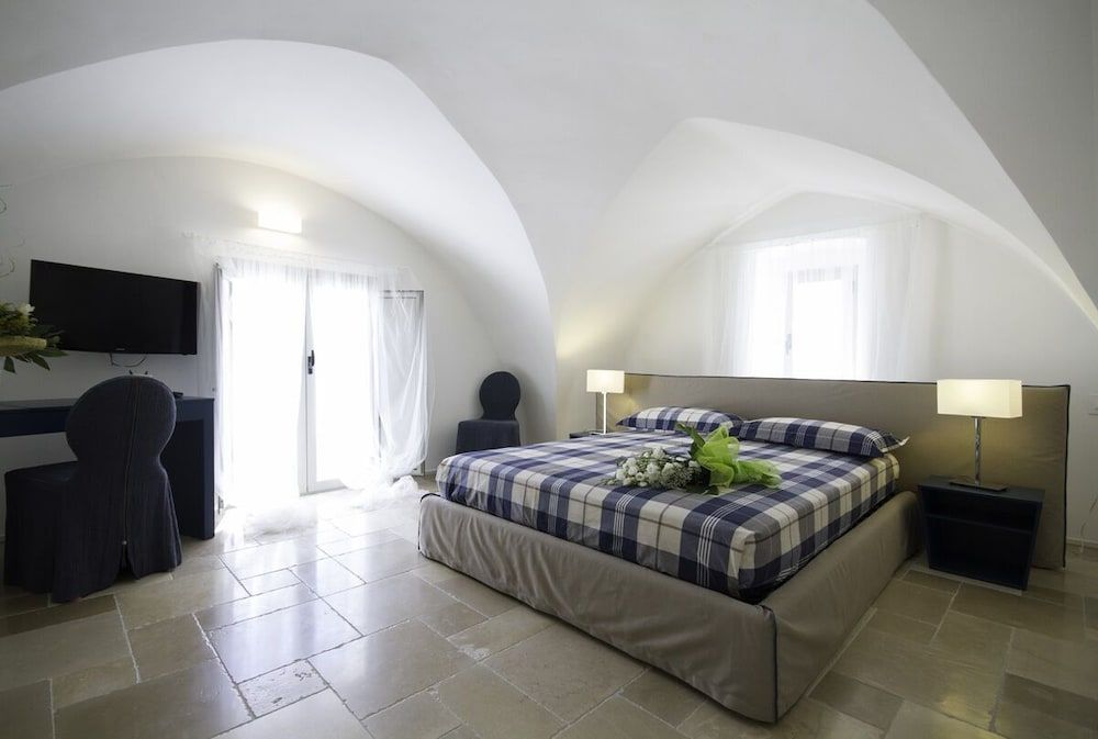 Santa Marina Bed & Breakfast