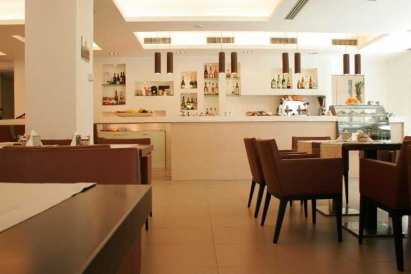Le Rose Suite Hotel
