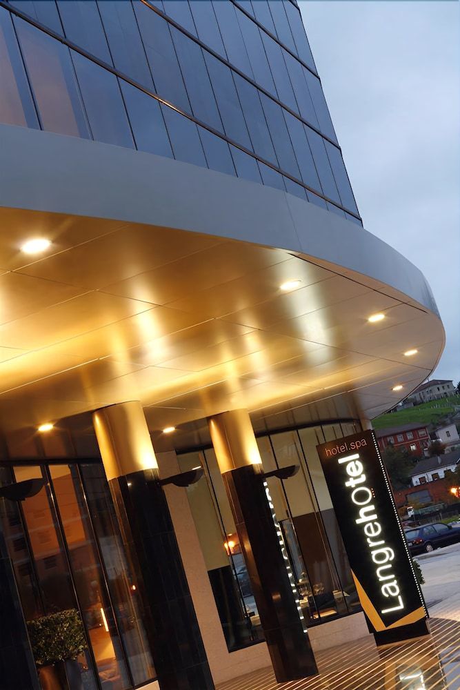 AZZ Asturias Langrehotel